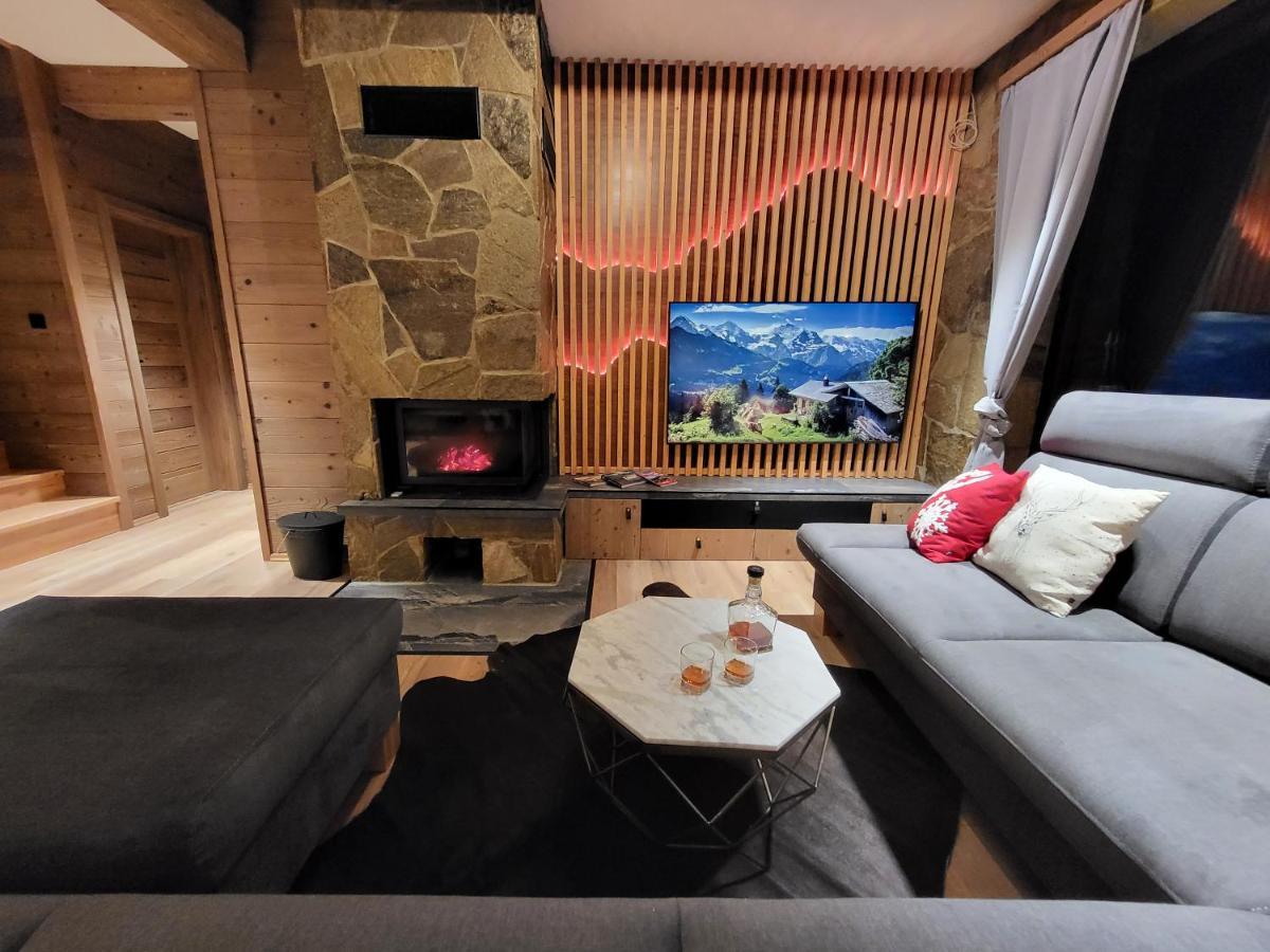 Hillview Jasna Chalet 迪马诺卡多林纳 外观 照片