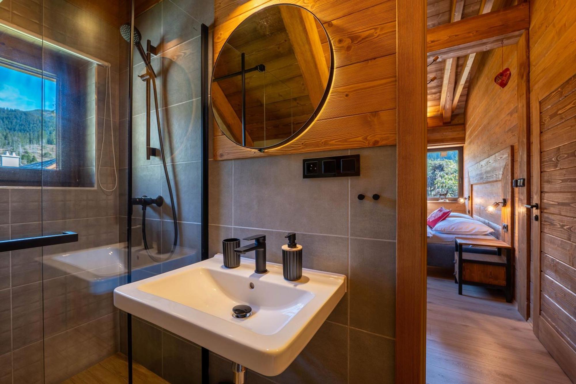 Hillview Jasna Chalet 迪马诺卡多林纳 外观 照片