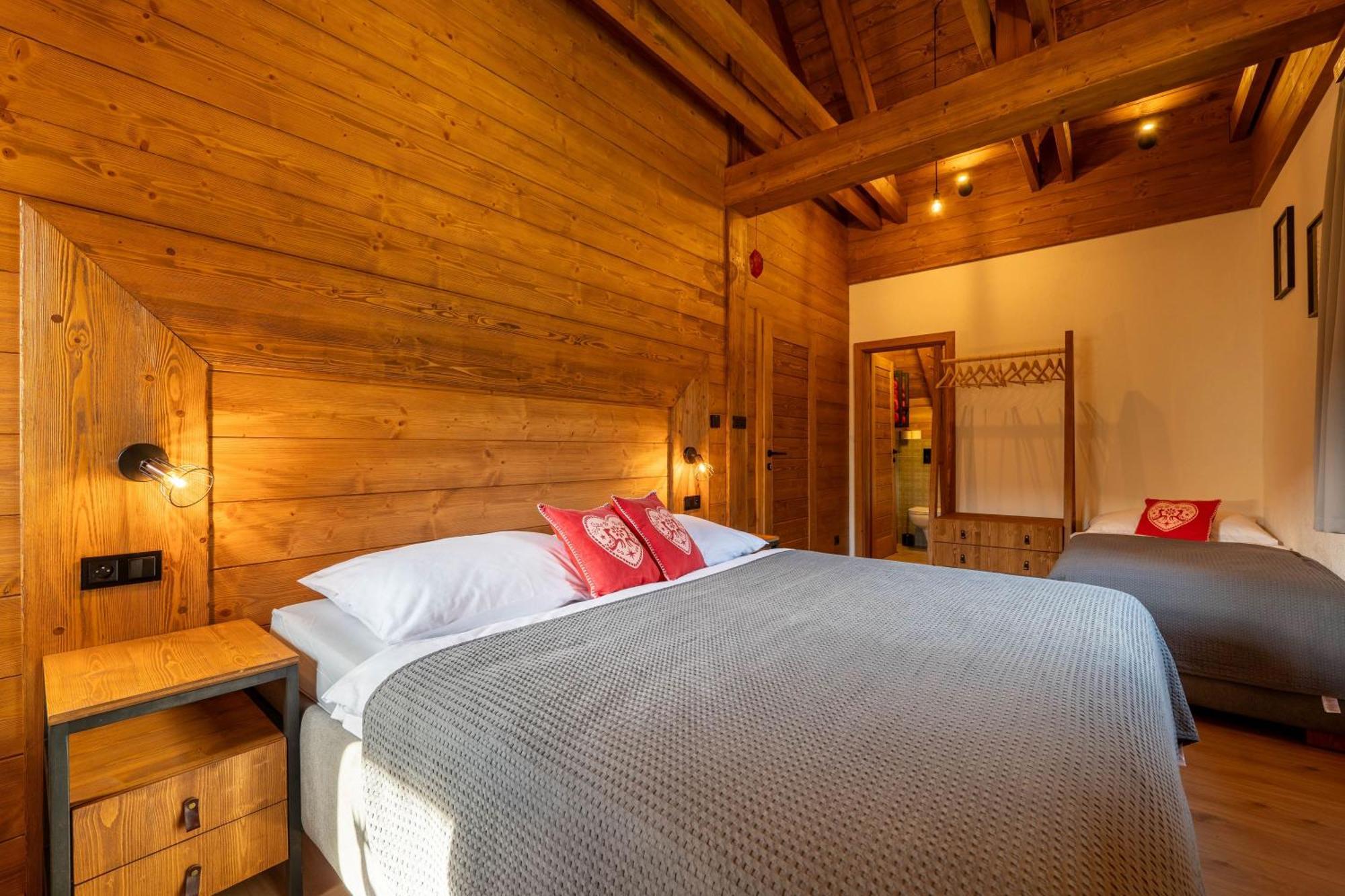 Hillview Jasna Chalet 迪马诺卡多林纳 外观 照片